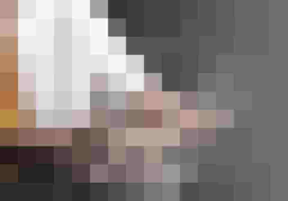 Digitale Darstellung Windrad erneuerbare Energien nachhaltige Energieberatung am Laptop